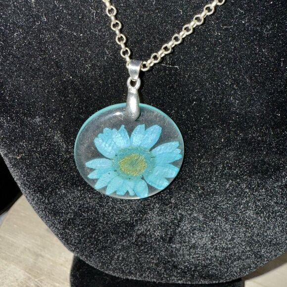 WOMENS FLOWER NECKLACE - Picture 2 of 2